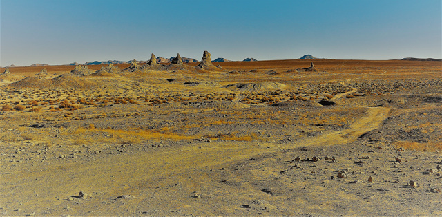 452A9505 (3).jpg : Trona Pinnacles