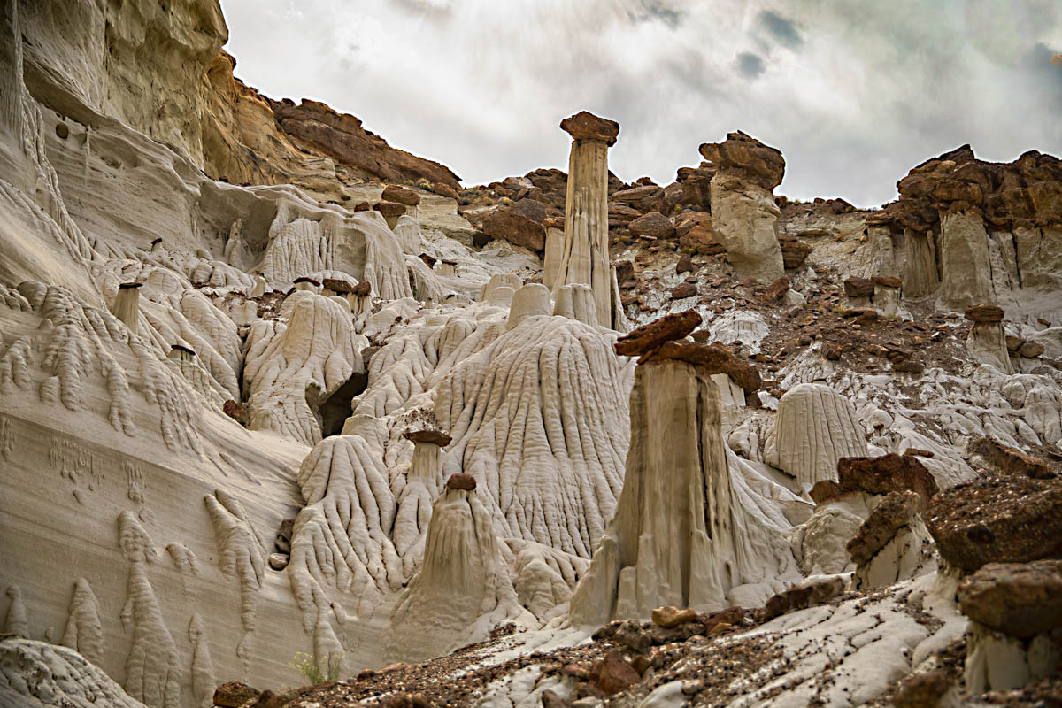 8B2A2931-Edit.jpg : White Ghost Hoodoo